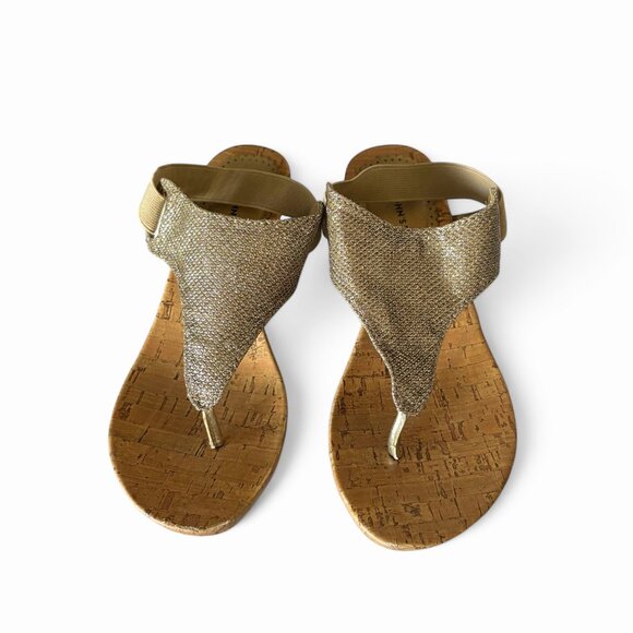 St. John’s Bay SJB Ante Gold Wedge T-Strap Sandals Size 5 Boho Casual Metallic - Picture 3 of 13